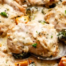 Creamy Garlic Chicken &amp; Vegetables Recipe Page