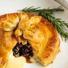 Baked Brie en Croûte with Honey, Dried Cherries, Pecans &amp; Rosemary Recipe Page