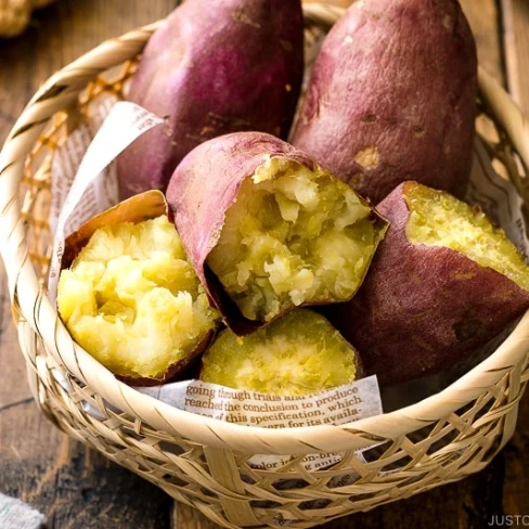 Baked Japanese Sweet Potatoes (Yaki Imo) Image