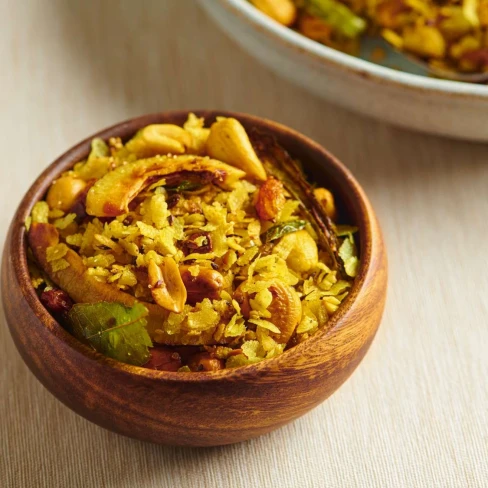 Poha Chivda (Indian Flattened Rice Snack) Recipe Image