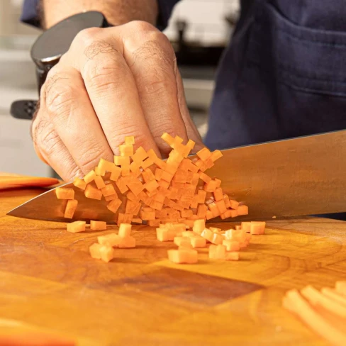 How to Cut Carrots Image