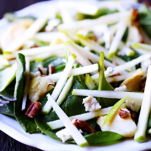 Spinach Salad with Apples and Artichokes Image