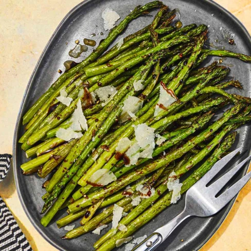 Just In Time For Spring: A Recipe For Tender Air-Fryer Asparagus In Under 15 Minutes Image