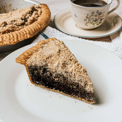 Satisfyingly Gooey Shoofly Pie Recipe Image