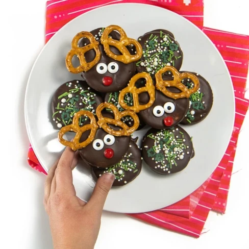 Chocolate Reindeer Cookies (no bake!) Image