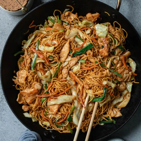 Chicken Chow Mein (鸡肉炒面) Image