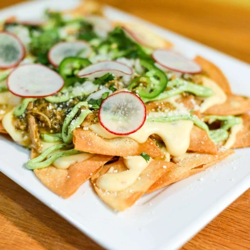 Green Chile Chicken Nachos Recipe Image