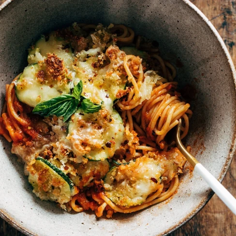 Spaghetti with Crispy Zucchini Image