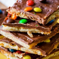 Easy Saltine Toffee (With Peanut Butter) Recipe Page