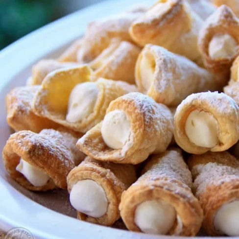 Mom&#039;s Cream Horn (Trubochki) Recipe Image