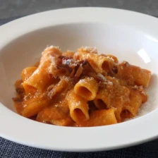 Pasta All&#039;Amatriciana Recipe Page