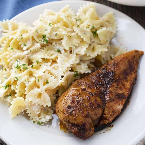 Cajun Chicken with Roasted Garlic Alfredo Image