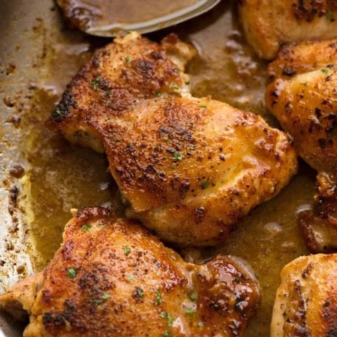 Crispy Garlic Chicken Thighs Image