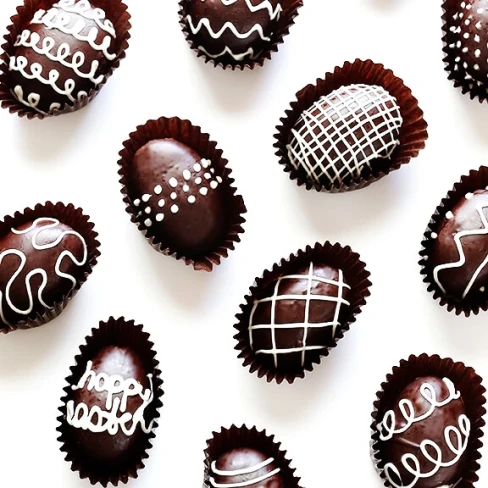 4-Ingredient Easter Egg Oreo Truffles Image