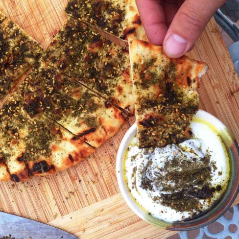 Grilled Flatbread With Olive Oil and Za&#039;atar Recipe Image