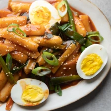 Tteokbokki (Korean Spicy Rice Cakes) Recipe Page