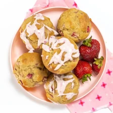 Healthy Moist Strawberry Muffins (made in 25 minutes) Recipe Page