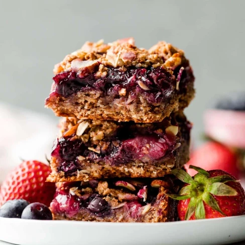 Healthy Berry Streusel Bars Image