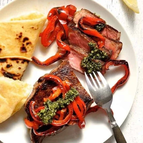 Sirloin Steak with Pesto, Bell Peppers (Capsicum) &amp; Flatbread Image