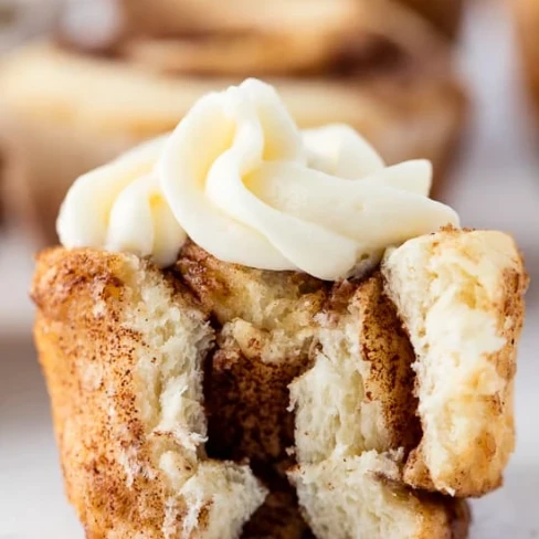 Cinnamon Roll Cupcakes Image