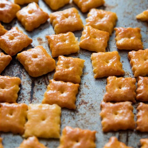 Homemade Cheez-Its Recipe Image