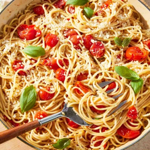 The Easy Tomato Pasta I Make All Summer Long Image