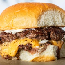 The Ultimate Smash Cheeseburger Recipe Page