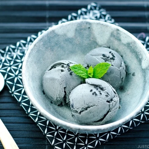 Black Sesame Ice Cream Image