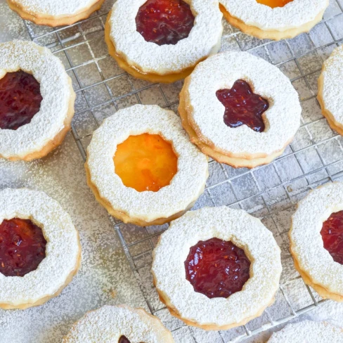 Linzer Cookies Image