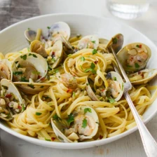 Linguine with Clams Recipe Page