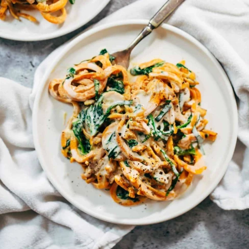 Creamy Spinach Sweet Potato Noodles With Cashew Sauce Image