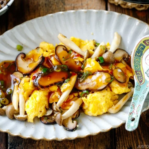 Stir-Fried Mushrooms and Eggs with Ankake Sauce Image