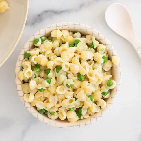 Quick Pasta with Peas Image