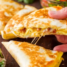 Breakfast Quesadillas Recipe (3 Easy Ways) Recipe Page