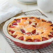 Fresh Strawberry Cake Recipe Page