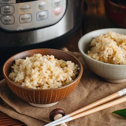 How to Cook Brown Rice (Instant Pot Brown Rice) Image