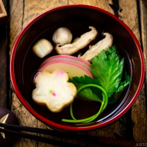 Japanese Clear Soup (Osumashi) Image