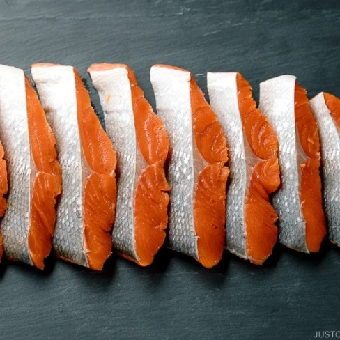 How to Cut Salmon into Japanese-Style Fillets Image