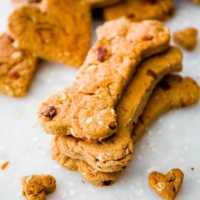 Homemade Peanut Butter &amp; Bacon Dog Treats Recipe Page