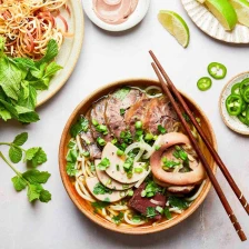 Bún Bò Huê (Vietnamese Spicy Beef Noodle Soup) Recipe Page