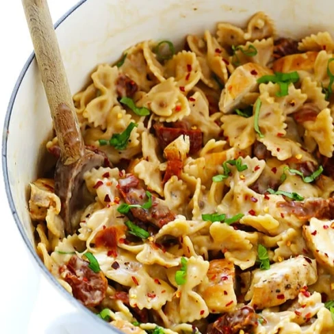 Creamy Pasta with Chicken and Sun-Dried Tomatoes Image