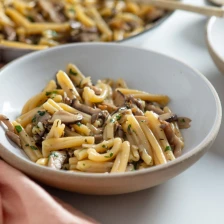 Pasta ai Funghi (Creamy Pasta With Mushrooms) Recipe Page