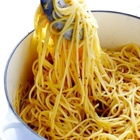 Garlic Lovers&#039; Spaghetti Image