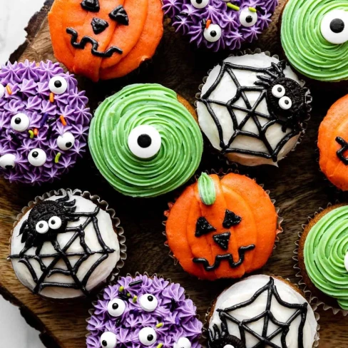 Easy Decorated Halloween Cupcakes Image