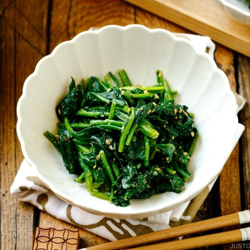 Japanese Spinach Salad with Sesame Dressing (Gomaae) Image