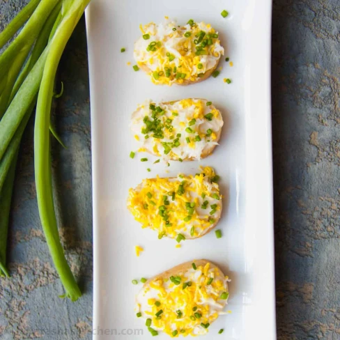 Canapés with Egg and Chives Image