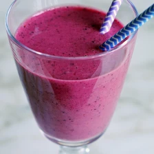 Berry, Banana &amp; Pomegranate Smoothie Recipe Page