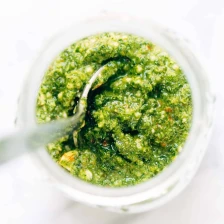 5 Minute Vegan Kale Pesto Recipe Page