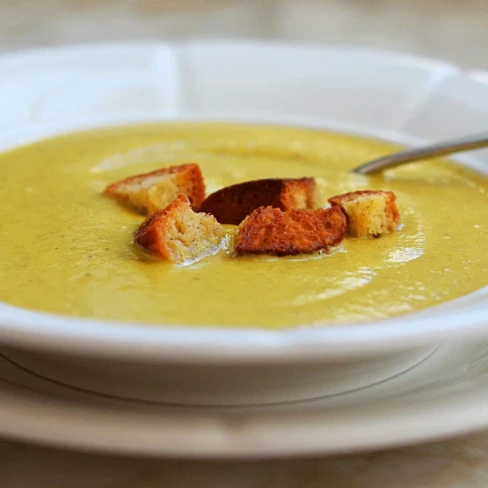 Broccoli &amp; Gruyère Soup with Homemade Croutons Image