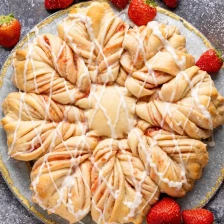 Strawberry Cream Cheese Star Bread (AKA Snowflake Bread) Recipe Page